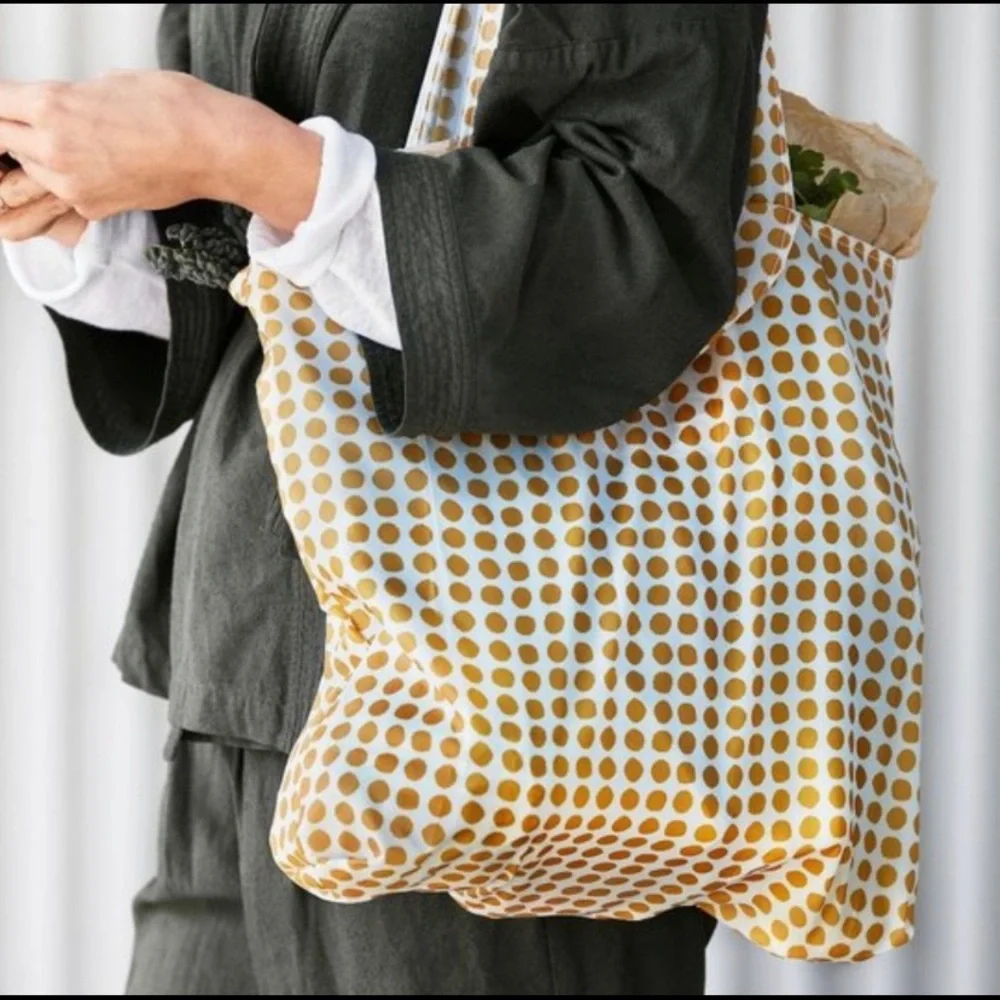 Polka dot SKYNKE bag by Ikea discontinued in stores - Picture 1 of 2